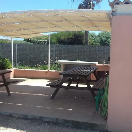 Avventura Vacances Sud מלון *